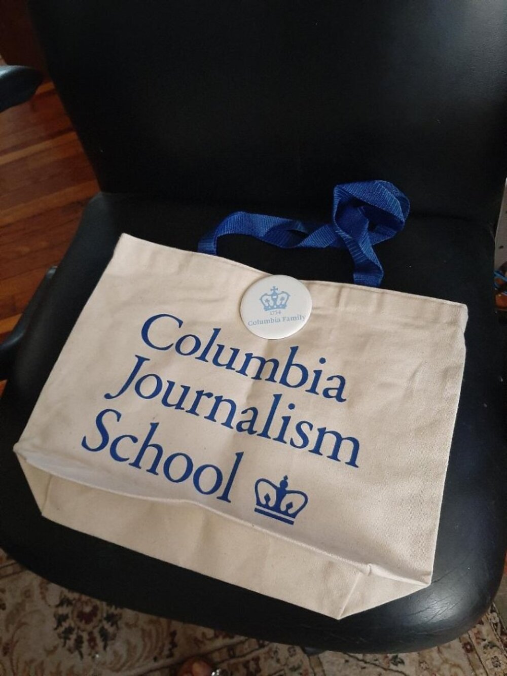 Columbia University Journalism School tote with bonus Columbia University pin